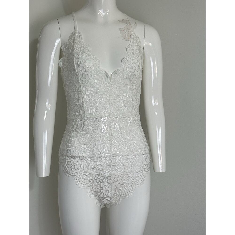 Avidlove Women’s White Floral Lace Teddy Bodysuit Adjustable Straps Size S NWT